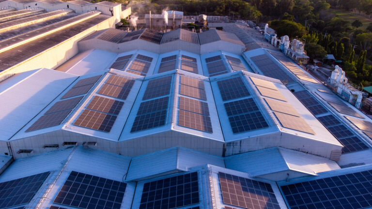 alquila tu cubierta para placas solares